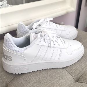 Casual adidas sneaker